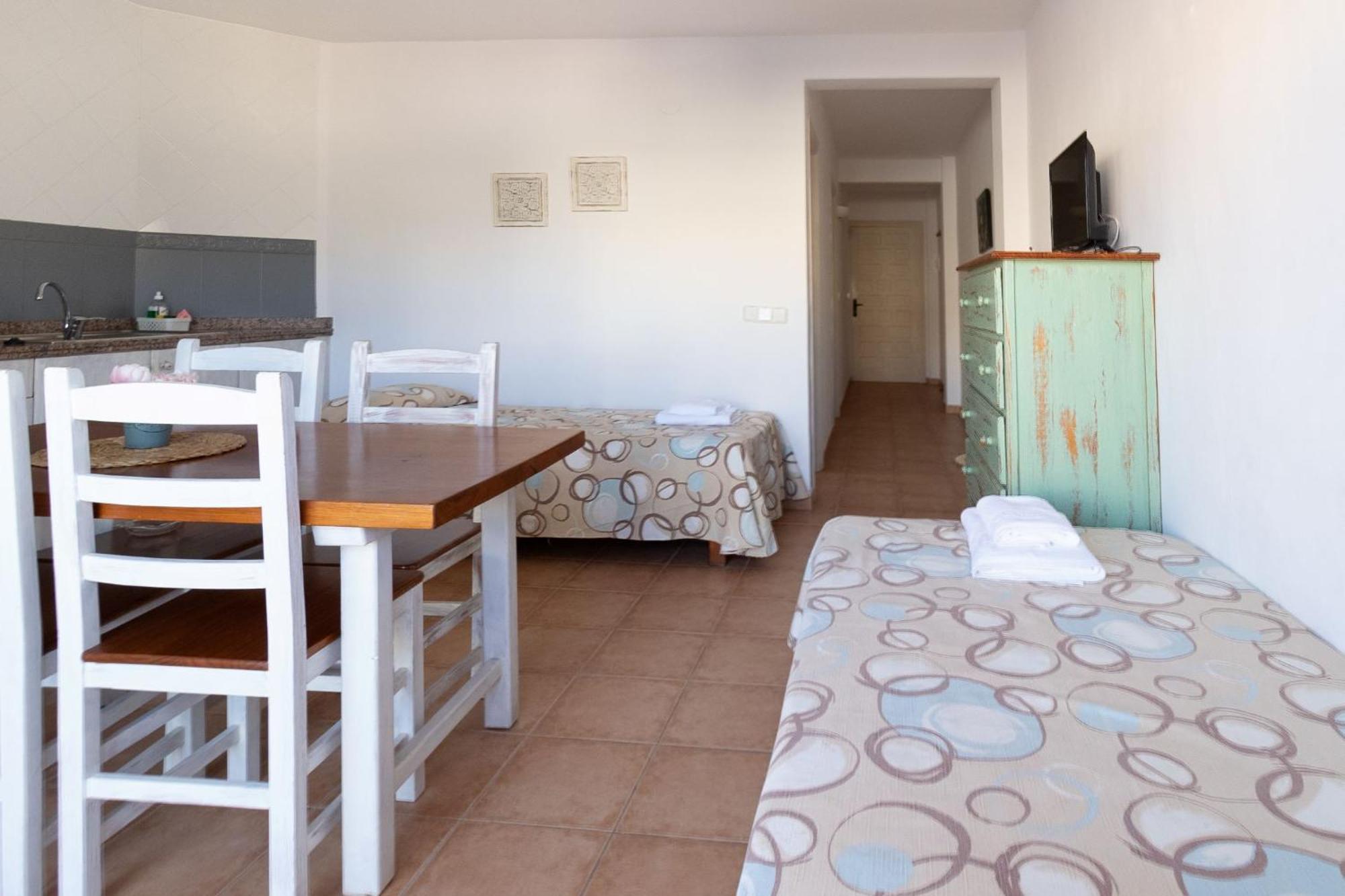 Apartamentos Timon - Emar Hotels Es Pujols Extérieur photo