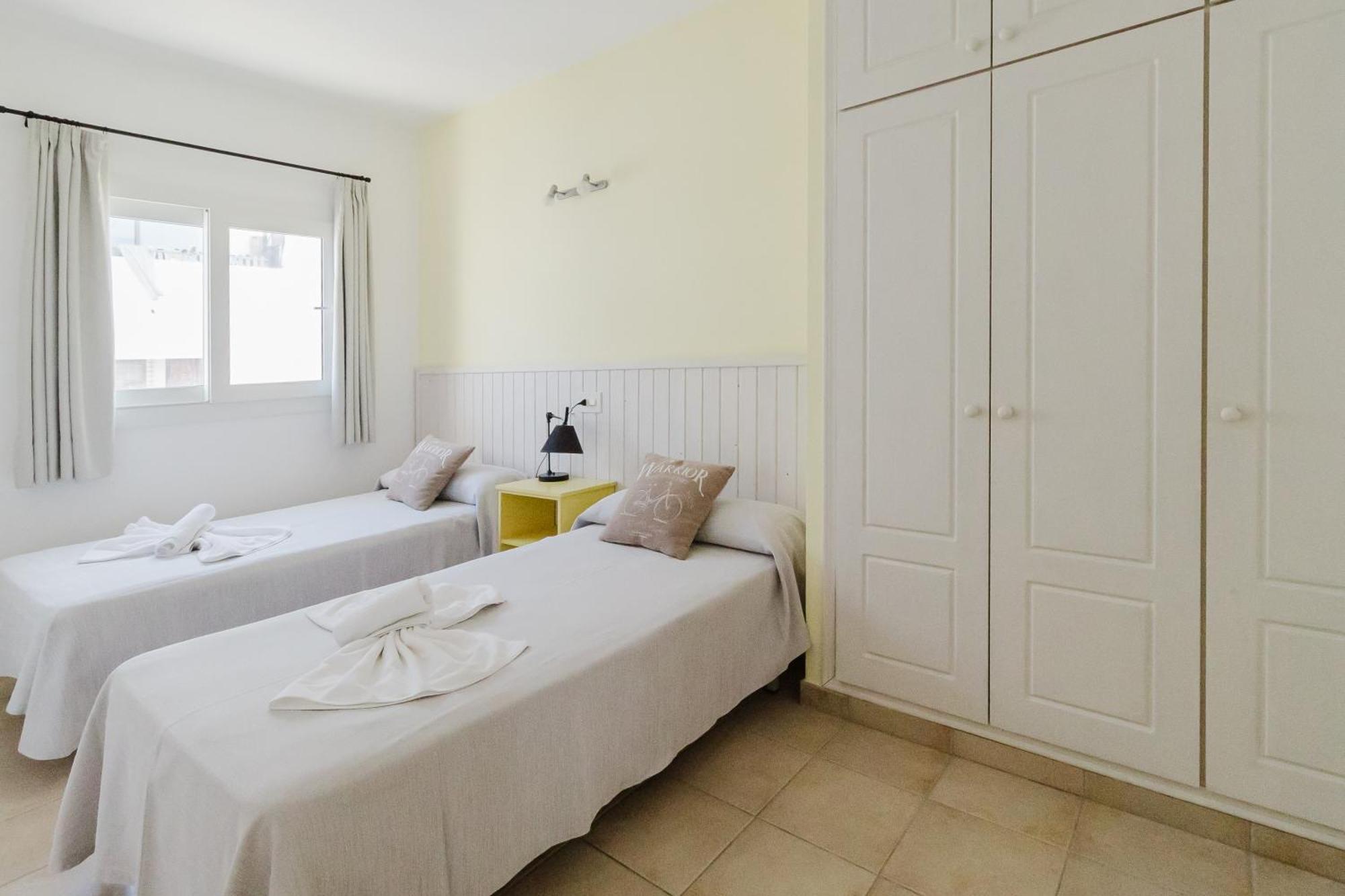 Apartamentos Timon - Emar Hotels Es Pujols Extérieur photo