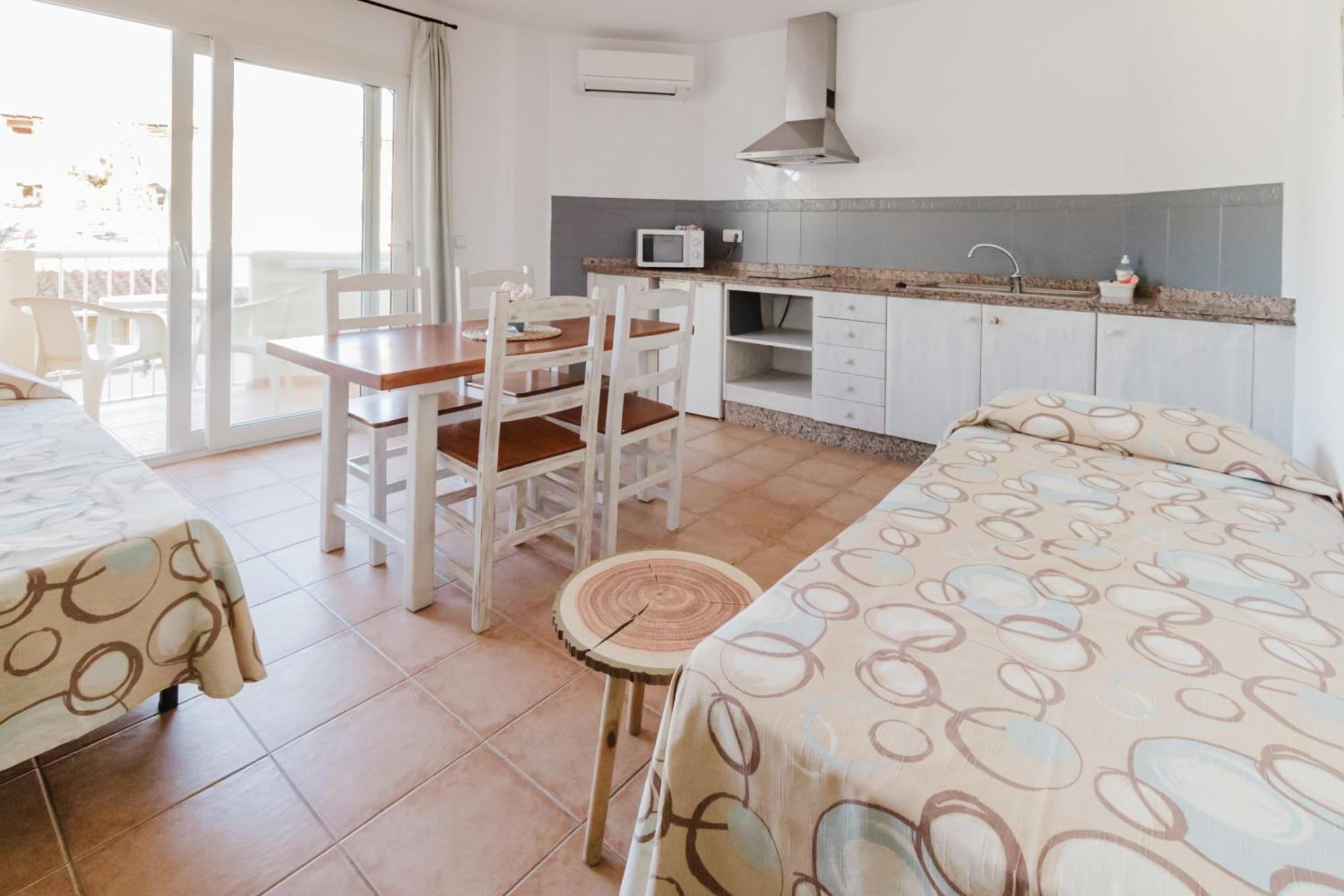 Apartamentos Timon - Emar Hotels Es Pujols Extérieur photo